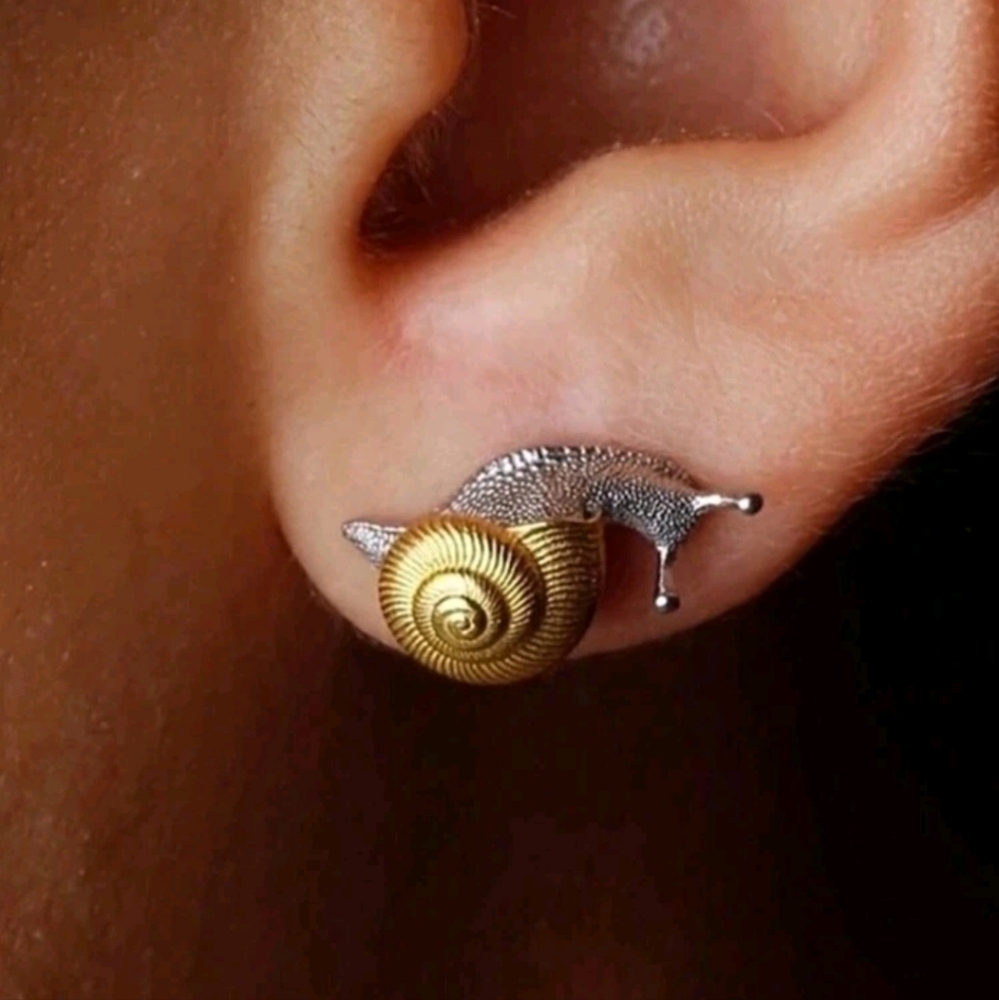 Fashion Jewelry Gold and Silver Snail Earrings - Picture 2 of 3